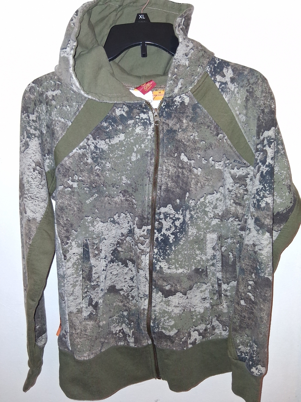 Source Unknown Olive Green Camouflage Zip-Up Bomber Jacket